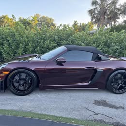 2024 Porsche 718 spyder rs