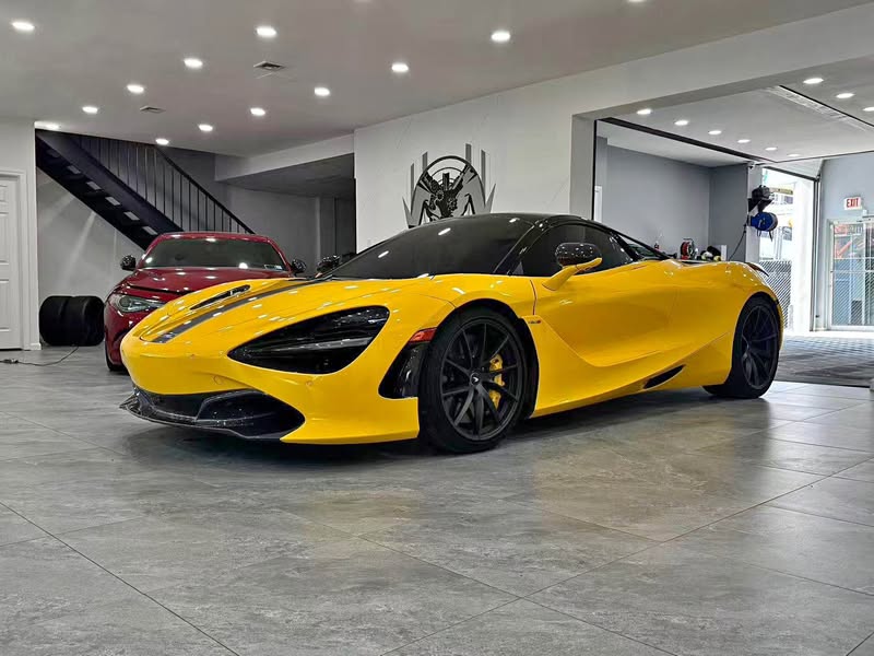 2021 Mclaren 720S - Performance Convertible 2D