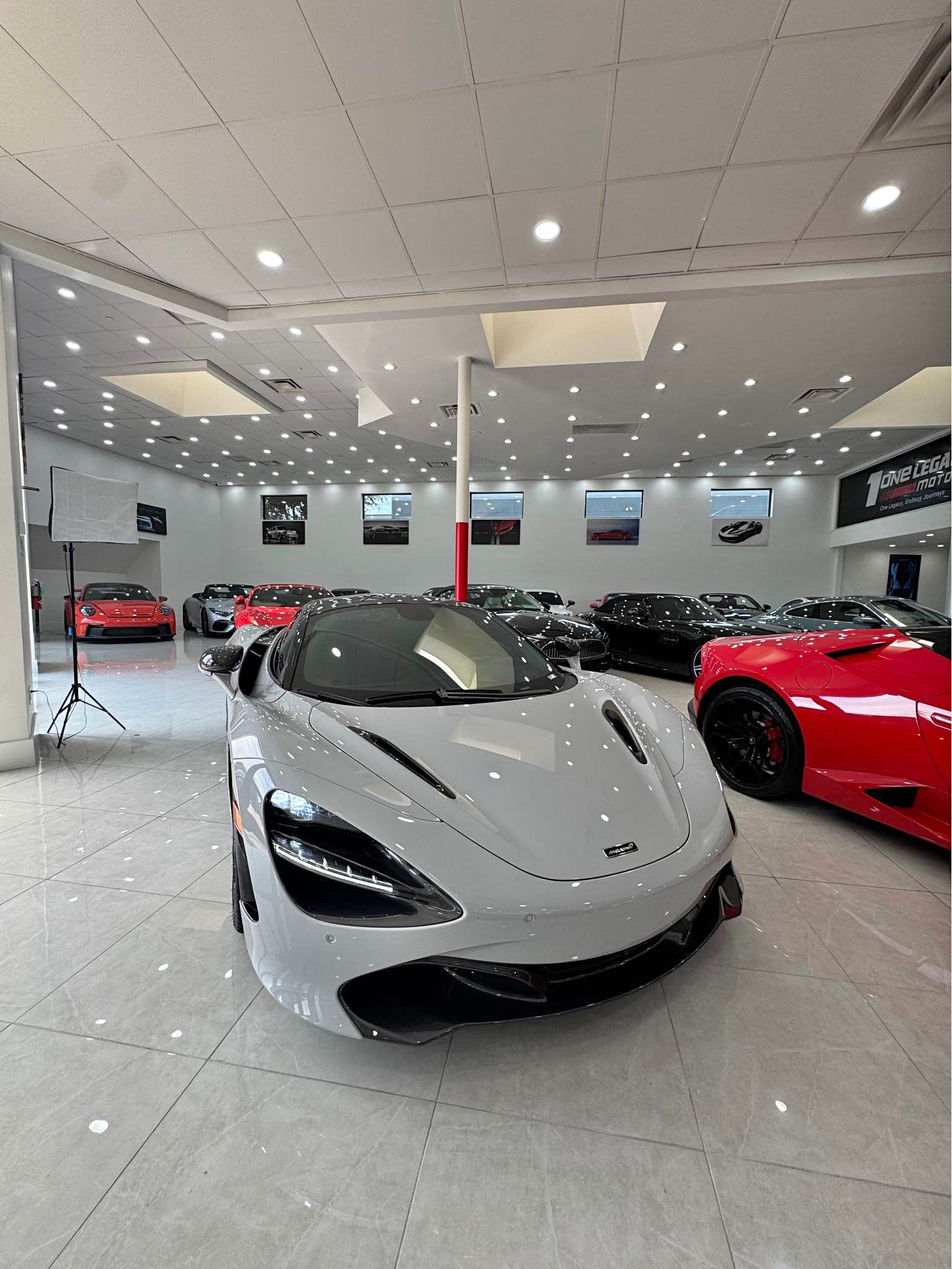 2020 Mclaren 720S Performance Coupe 2D