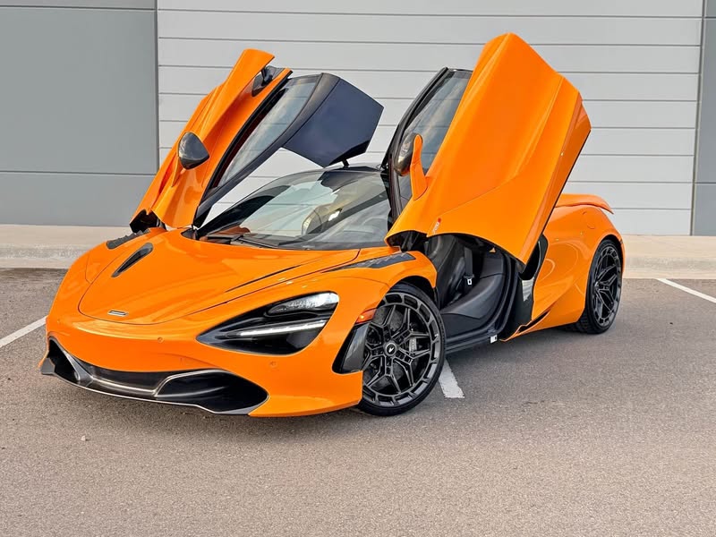 2019 Mclaren 720S - Performance Coupe 2D
