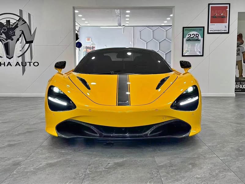 2021 Mclaren 720S - Performance Convertible 2D