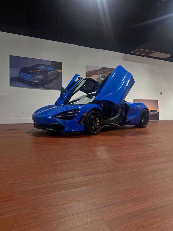 2020 Mclaren 720S Spider Convertible 2D
