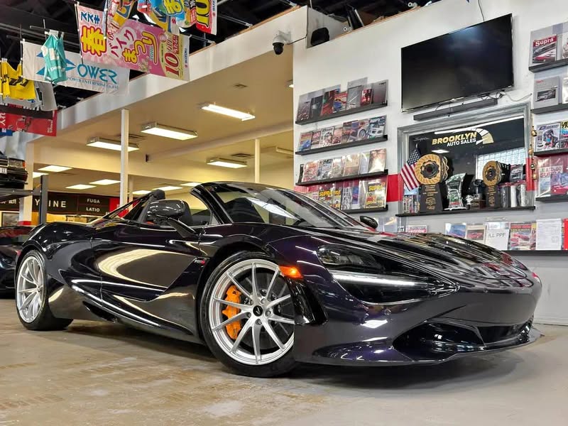 2022 Mclaren 720S - Performance Convertible 2D