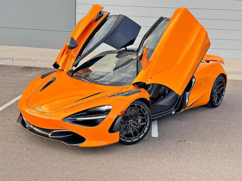 2019 Mclaren 720S - Performance Coupe 2D