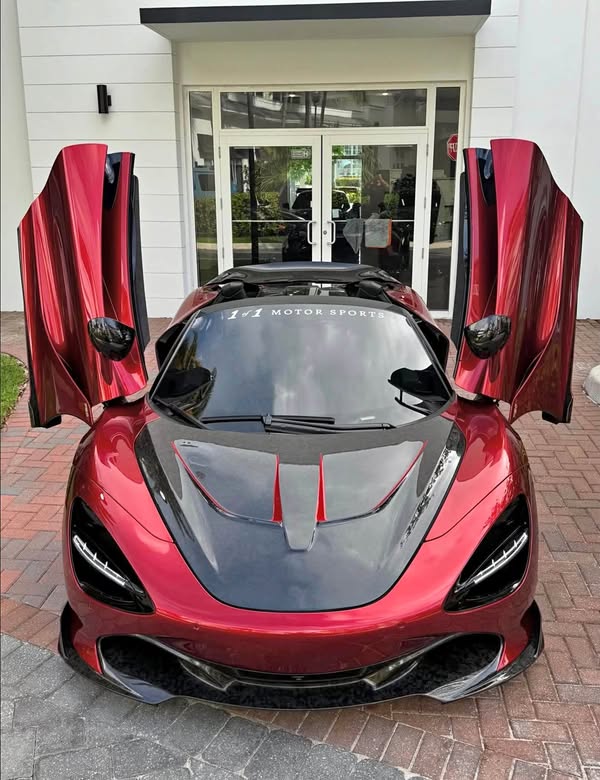 2020 Mclaren 720S - Spider Convertible 2D