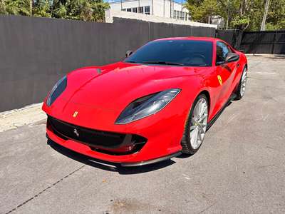 2019 Ferrari 812 Superfast - Coupe 2D