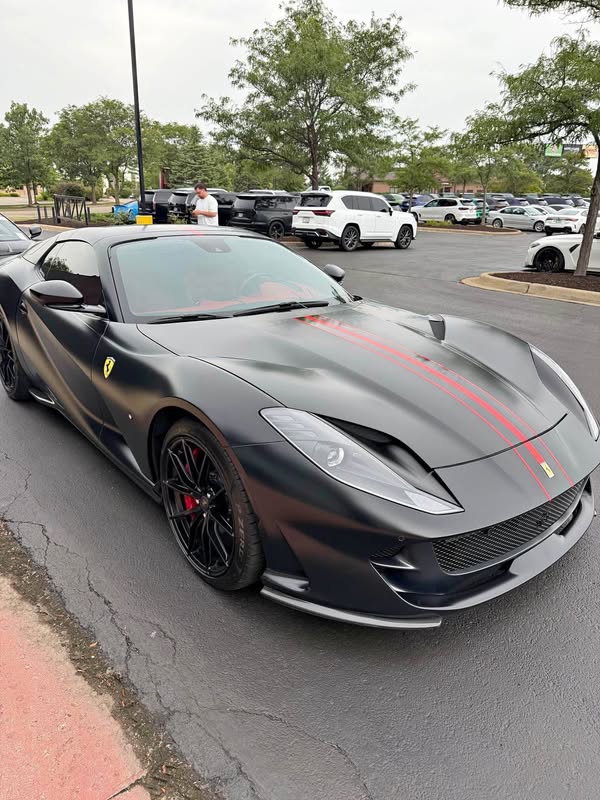 2023 Ferrari 812 - GTS Convertible