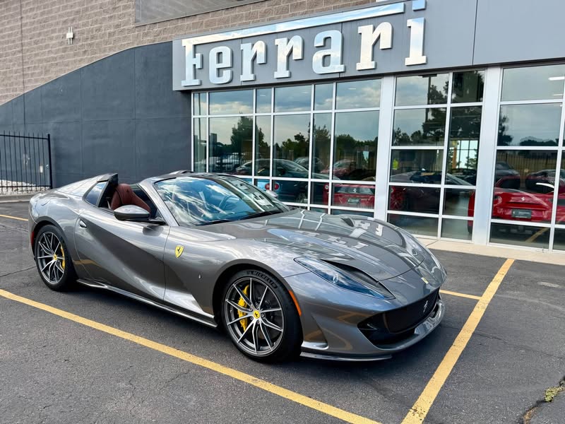 2022 Ferrari 812 GTS