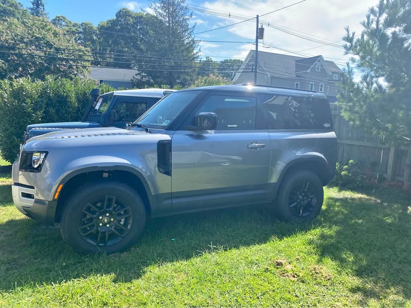 2023 Land Rover Defender 90 - S Sport Utility 2D