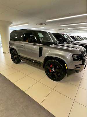 2022 Land Rover Defender 90 - X Sport Utility 2D