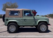 1999 Land Rover Defender 90 TD5 RESTORED ! HERITAGE,  HUGE UPGRADES  !