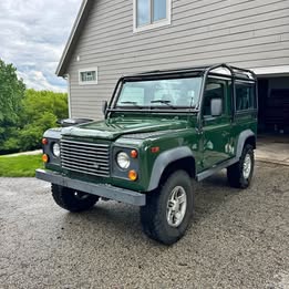 1997 Land Rover Defender 90 - V8 Sport Utility 2D