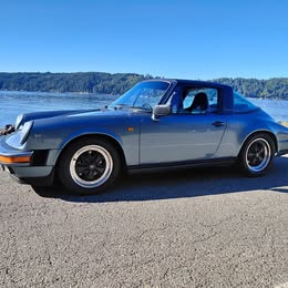 1984 Porsche 911 Carrera 3.2 targa row (rest of world)
