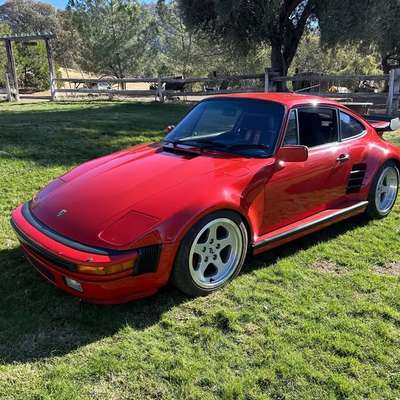 1984 Porsche 911 carrera slant nose