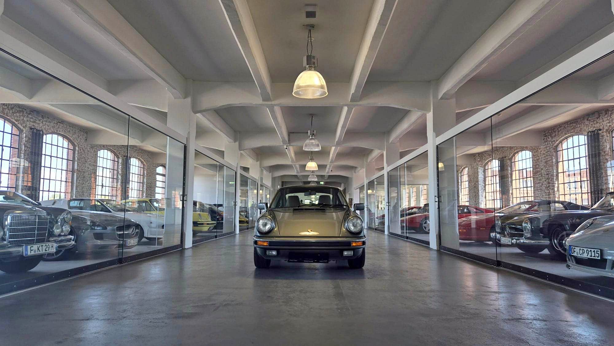 1987 Porsche 911 - Carrera 2 Coupe 2D