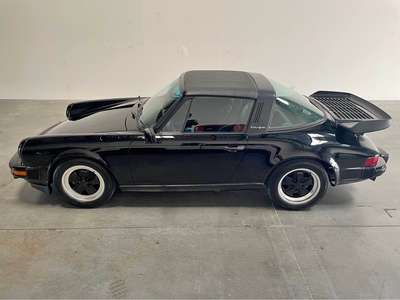 1982 Porsche 911 - Targa Coupe 2D