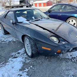 1982 Porsche 928 manual in for dismantling