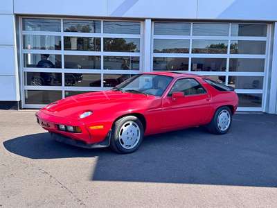 1986 Porsche 928 GTS Coupe 2D