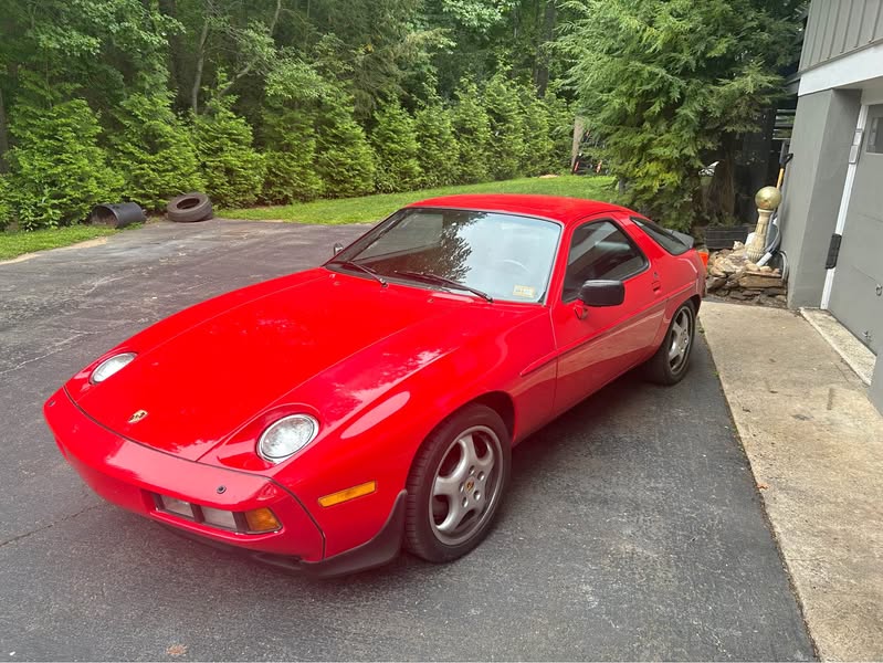 1986 Porsche 928 - S