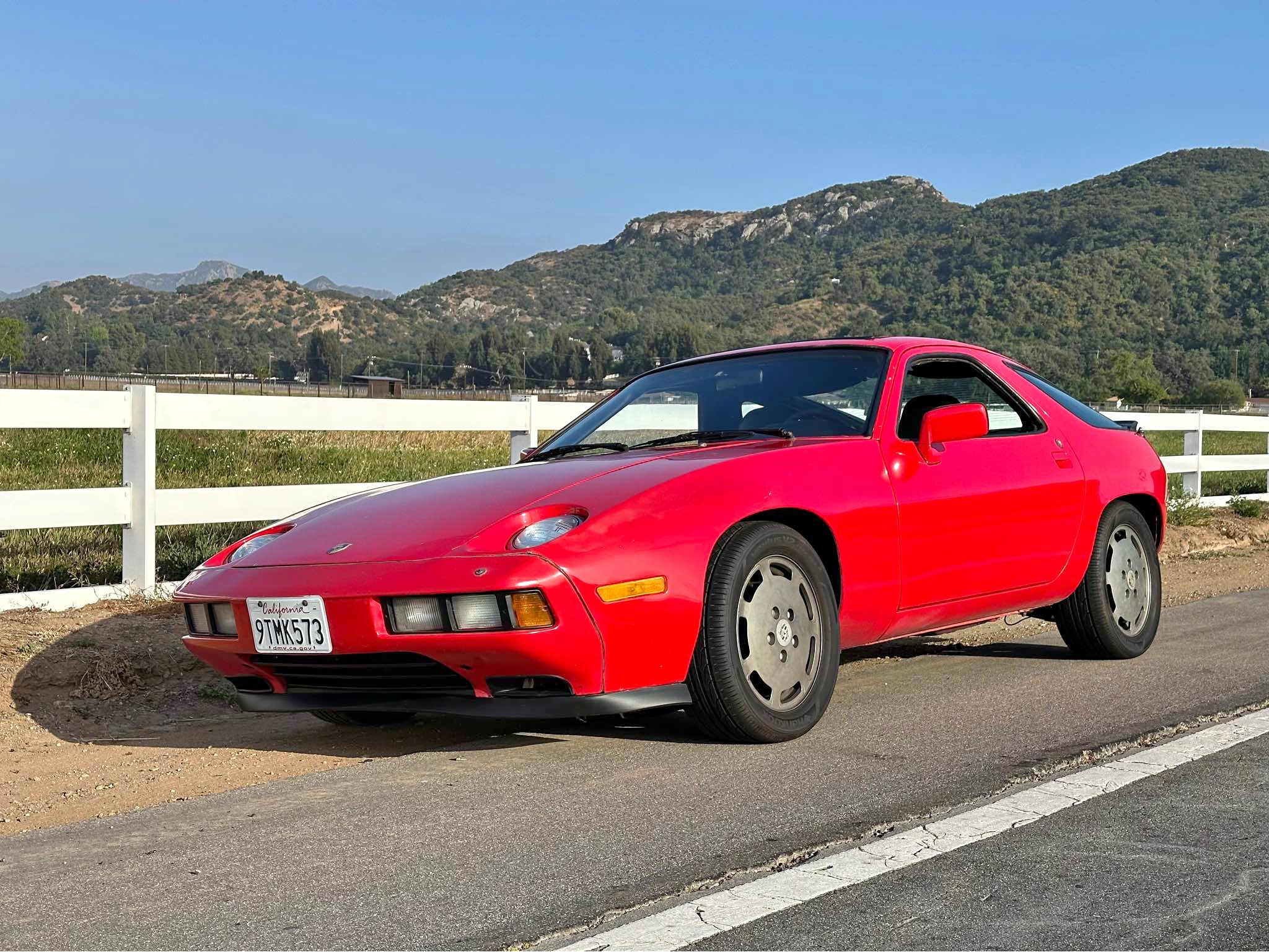 1984 Porsche 928 - 928s