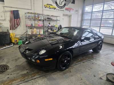 1984 Porsche 928 S 2dr Hatchback