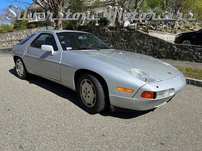 1987 Porsche 928 S4