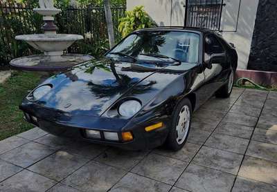 Porsche 928 1984 black