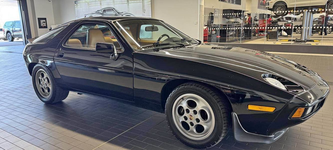 1986 Porsche 928 - S