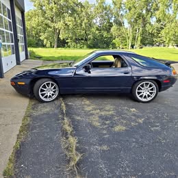 1987 Porsche 928 - S4