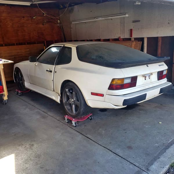 1984 Porsche 944