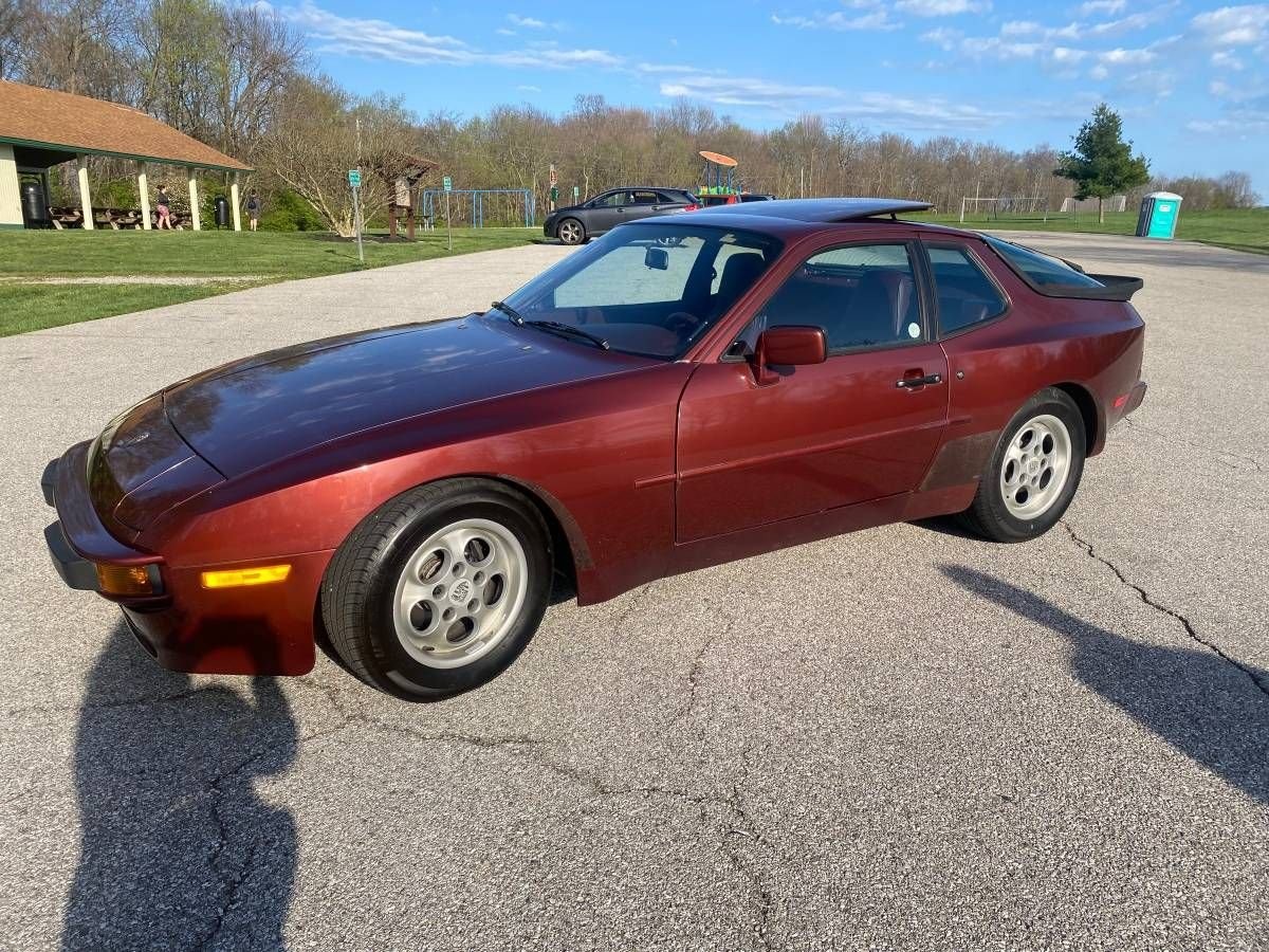 1986 Porsche 944 Coupe 18,350 ORIGINAL MILES 2 Owners