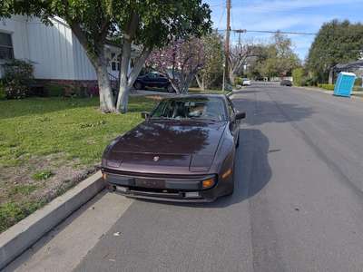 1985 Porsche 944