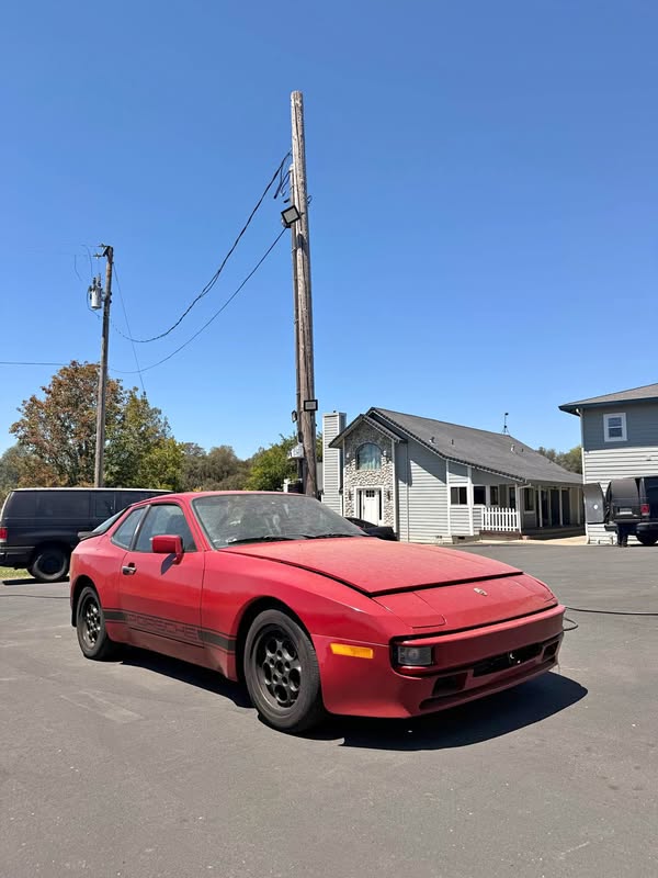 1985 Porsche 944