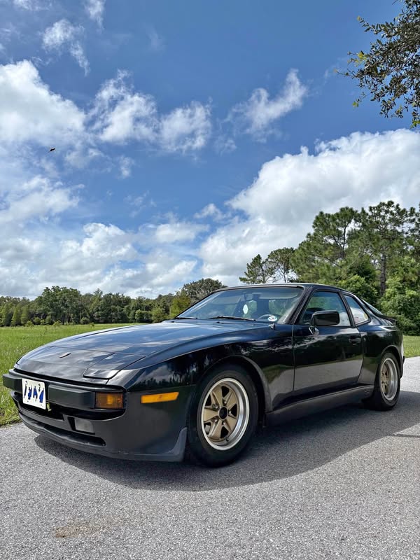 1985 Porsche 944