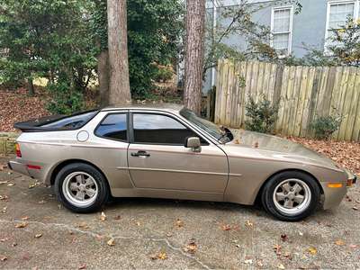1984 Porsche 944