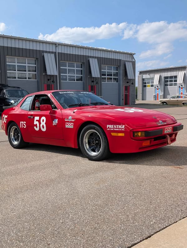 1985 Porsche 944 N\/A