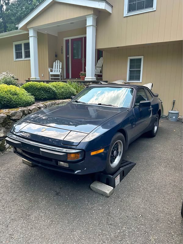 1984 Porsche 944