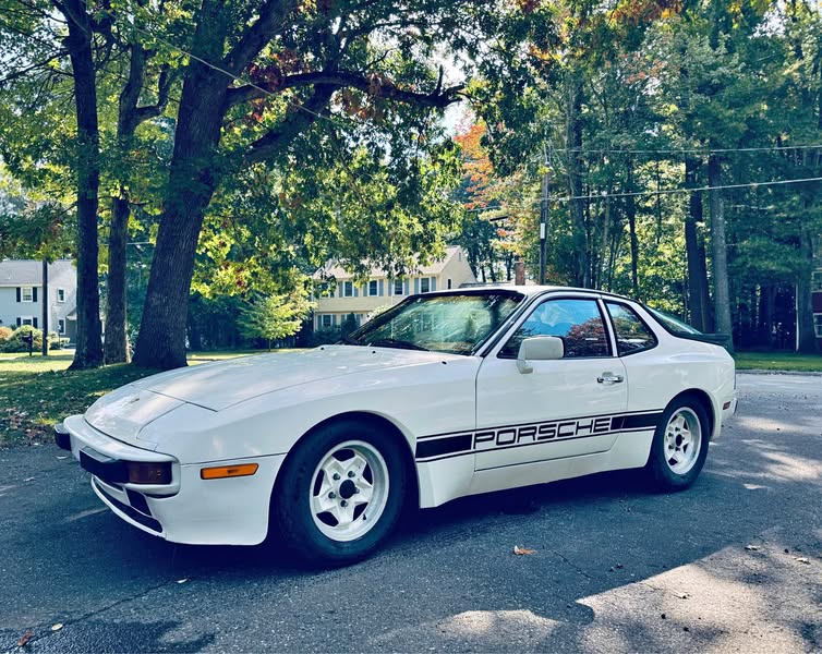1985 Porsche 944
