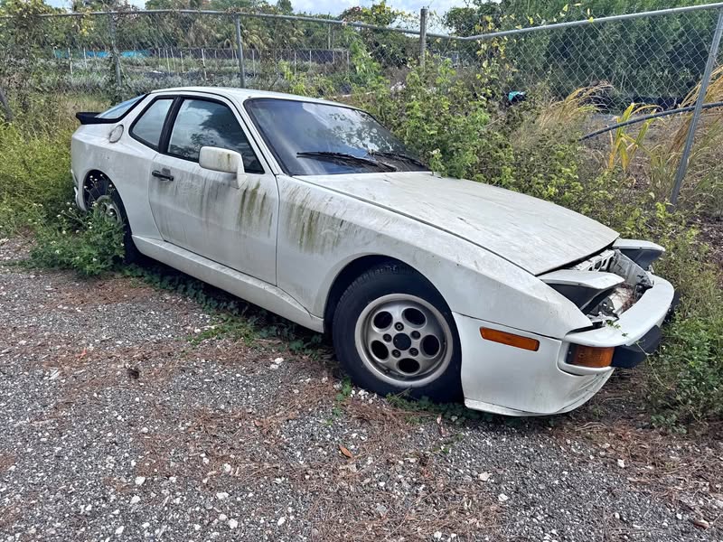 1985 Porsche 944