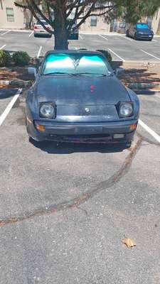 1986 Porsche 944 - Base