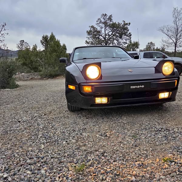 1985 Porsche 944