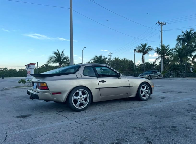 1986 Porsche 944