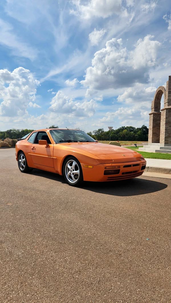 1987 Porsche 944 - Turbo