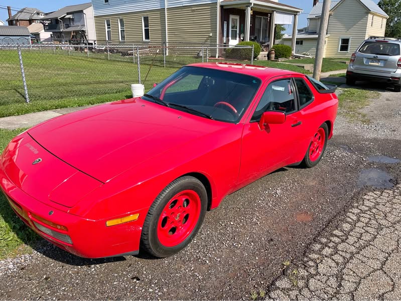 1986 Porsche 944-cup-car-turbo