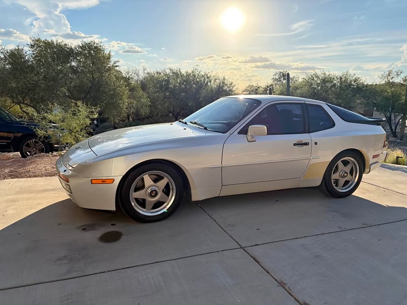 1986 Porsche 944 turbo