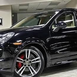 2013 Porsche cayenne gts