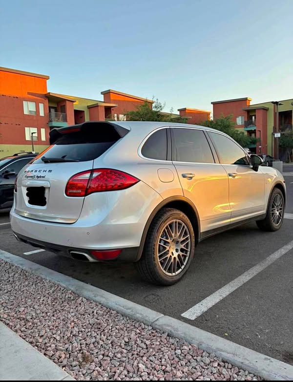 2012 Porsche Cayenne - Turbo S E-Hybrid Sport Utility 4D