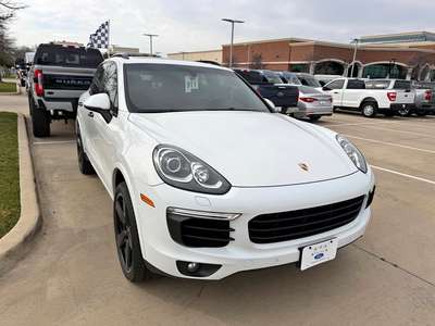 2018 Porsche Cayenne - S E-Hybrid Sport Utility 4D