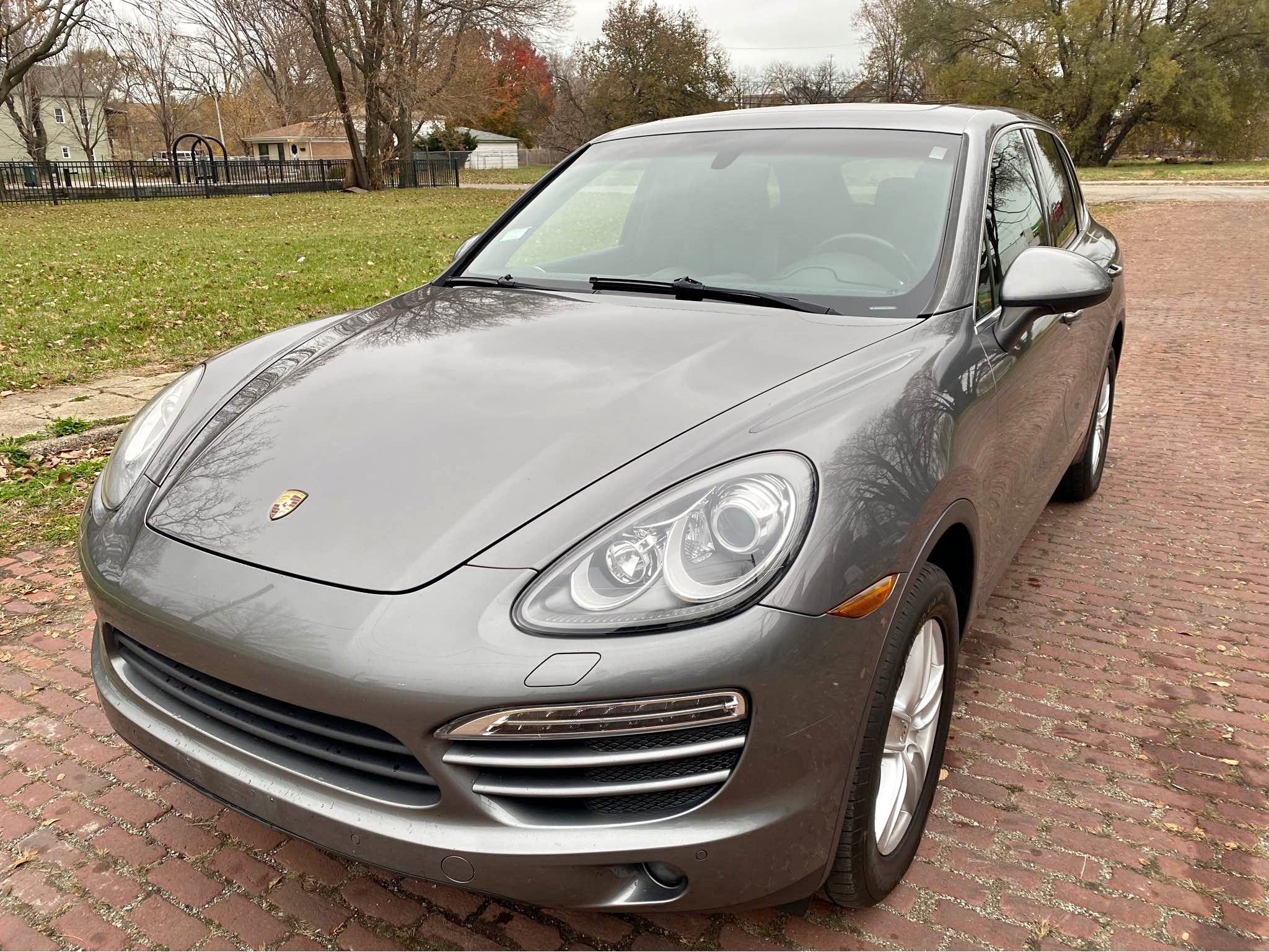 2013 Porsche Cayenne - Platinum Edition Sport Utility 4D