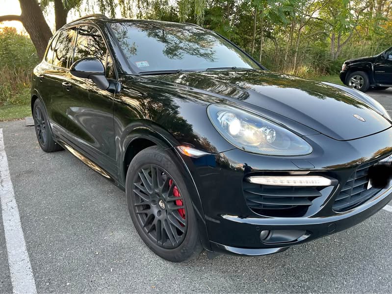 2013 Porsche Cayenne - GTS Sport Utility 4D
